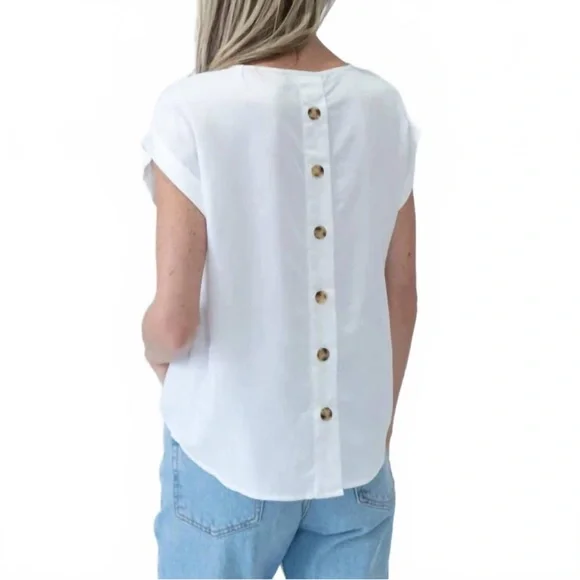 NWT SIX/FIFTY kaitlin button-back short sleeve top in white size medium women's - Picture 3 of 12